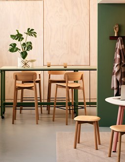 BASIS bar stool